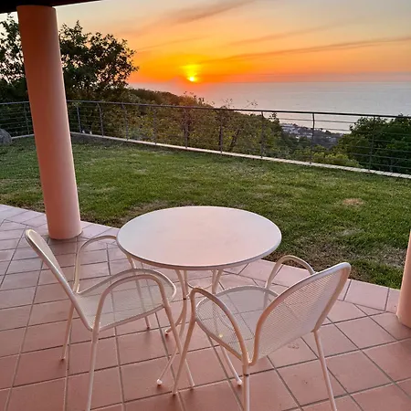 Villa Angisi Blue Apartment Drapia