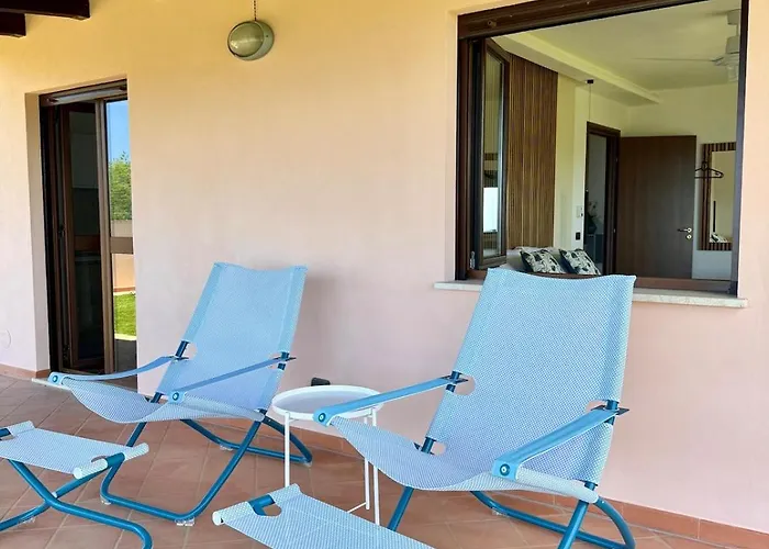 Blue In Angisi Drapia